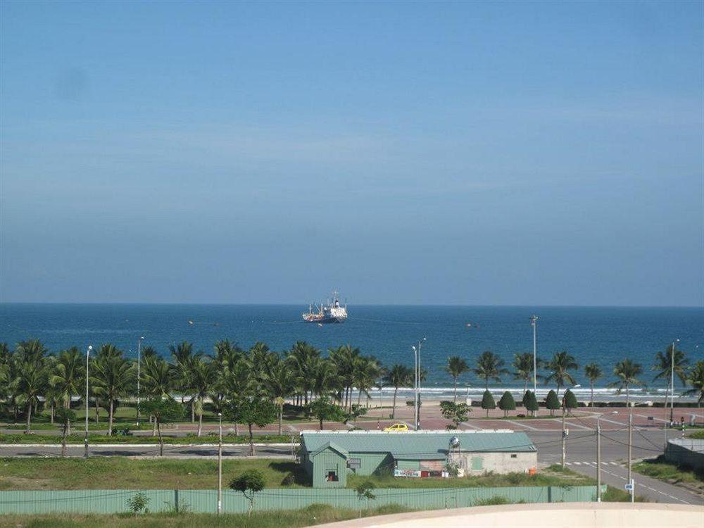 Trung Duong Da Nang Beach Hotel Екстериор снимка
