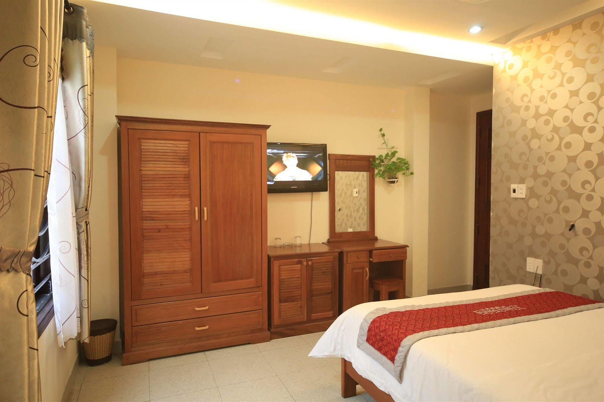 Trung Duong Da Nang Beach Hotel Екстериор снимка