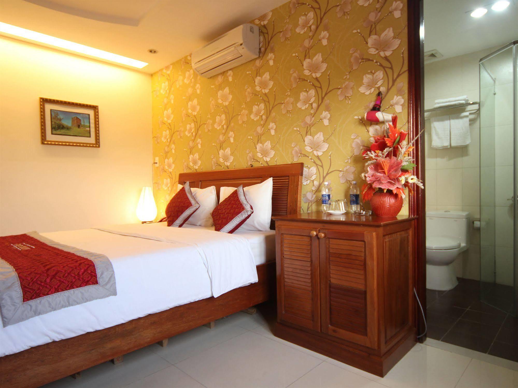 Trung Duong Da Nang Beach Hotel Екстериор снимка
