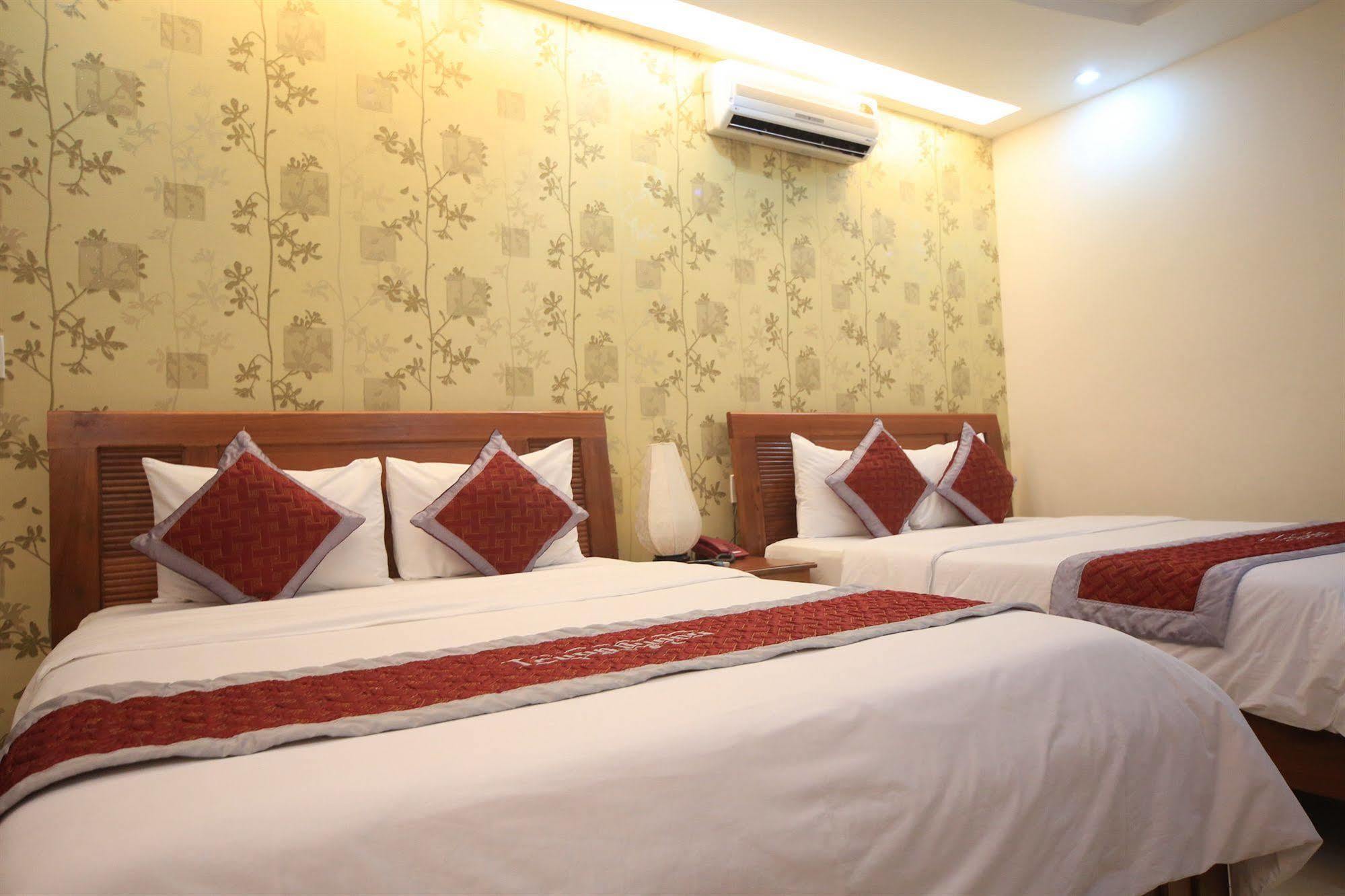 Trung Duong Da Nang Beach Hotel Екстериор снимка